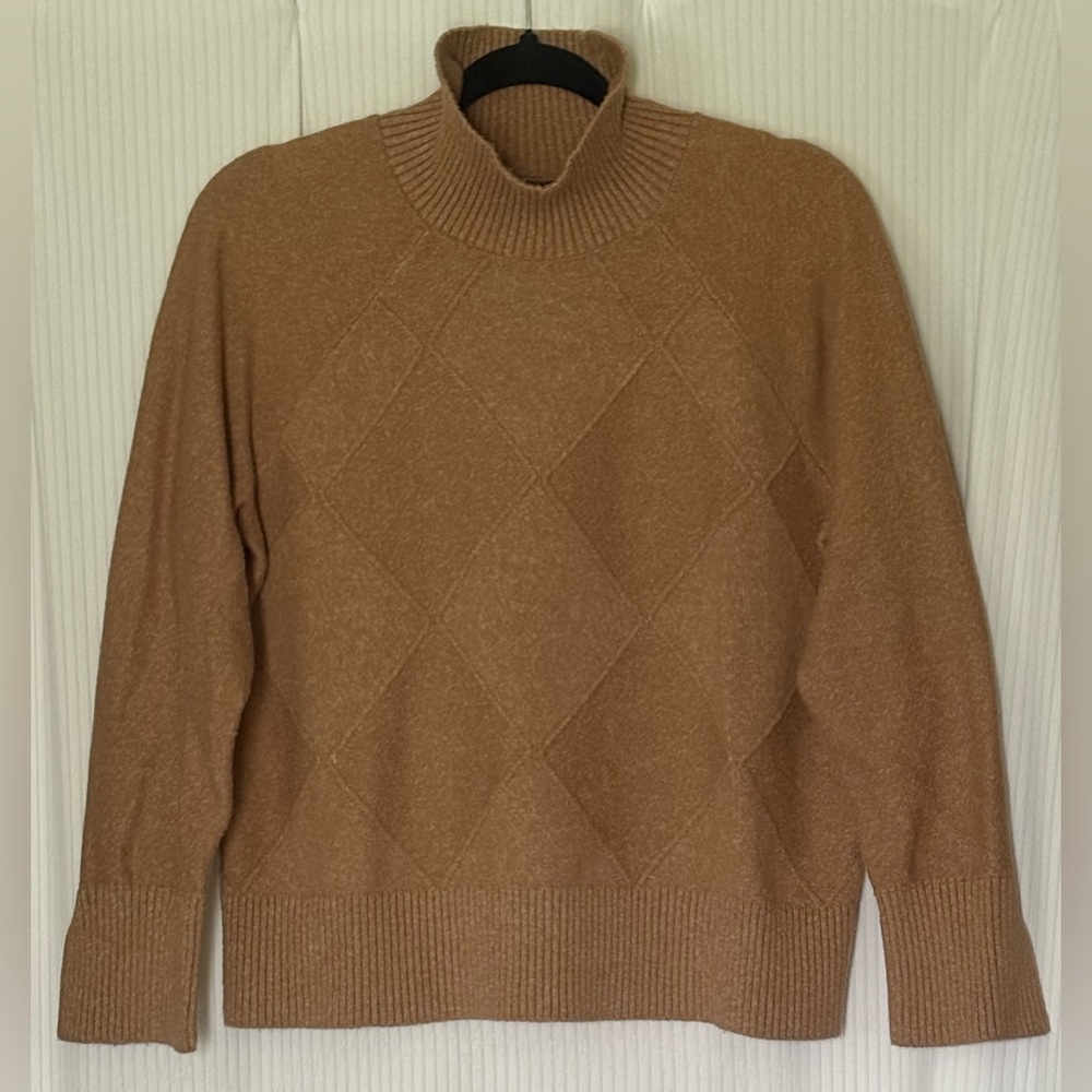 Banana Republic Turtleneck Sweater Taupe Diamond Detail Front Split Cuff Large